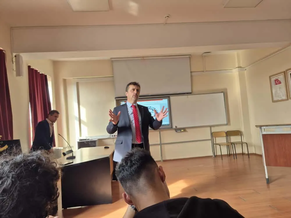 Taşköprü Anadolu Lisesi Öğrencilerine Sosyal Medya Yönetimi Eğitimi Verildi