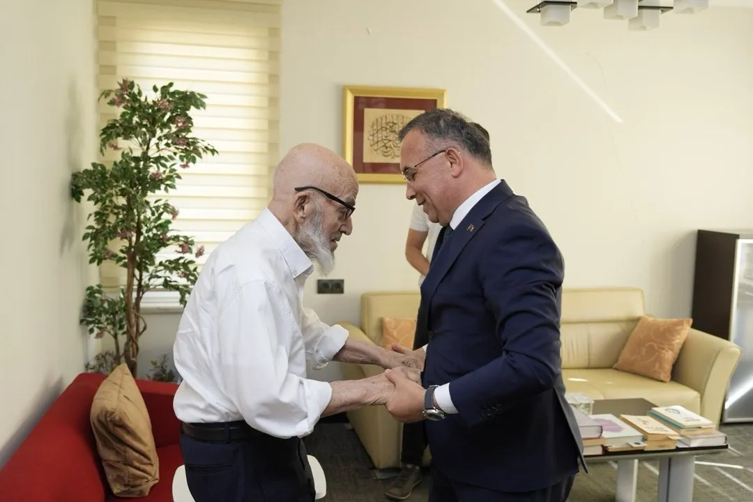 Gaziantep Valisi Kemal Çeber, Merhum Hüsamettin Fadıloğlu'nu Ziyaret Etti