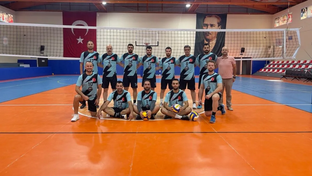 Kırıkhan Millî Eğitim Voleybol Takımı Finalde: Şampiyonluk İçin Antakya'dalar