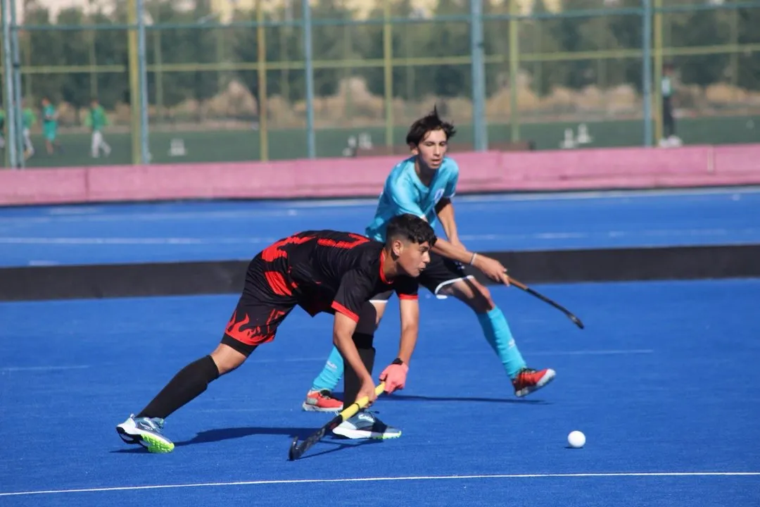 Konya'da U16 Hokey Ligi Heyecanı Devam Ediyor: Müsabakalar Saraçoğlu'nda