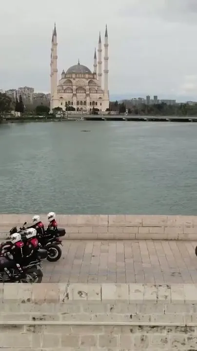 Motosikletli Polis Ekipleri Türkiye'nin Huzuru İçin Görevde