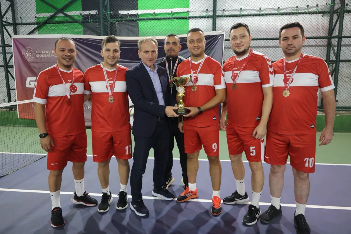 Giresun'da 3. Kamu Spor Oyunları Ayak Tenisi İl Birinciliği Sona Erdi