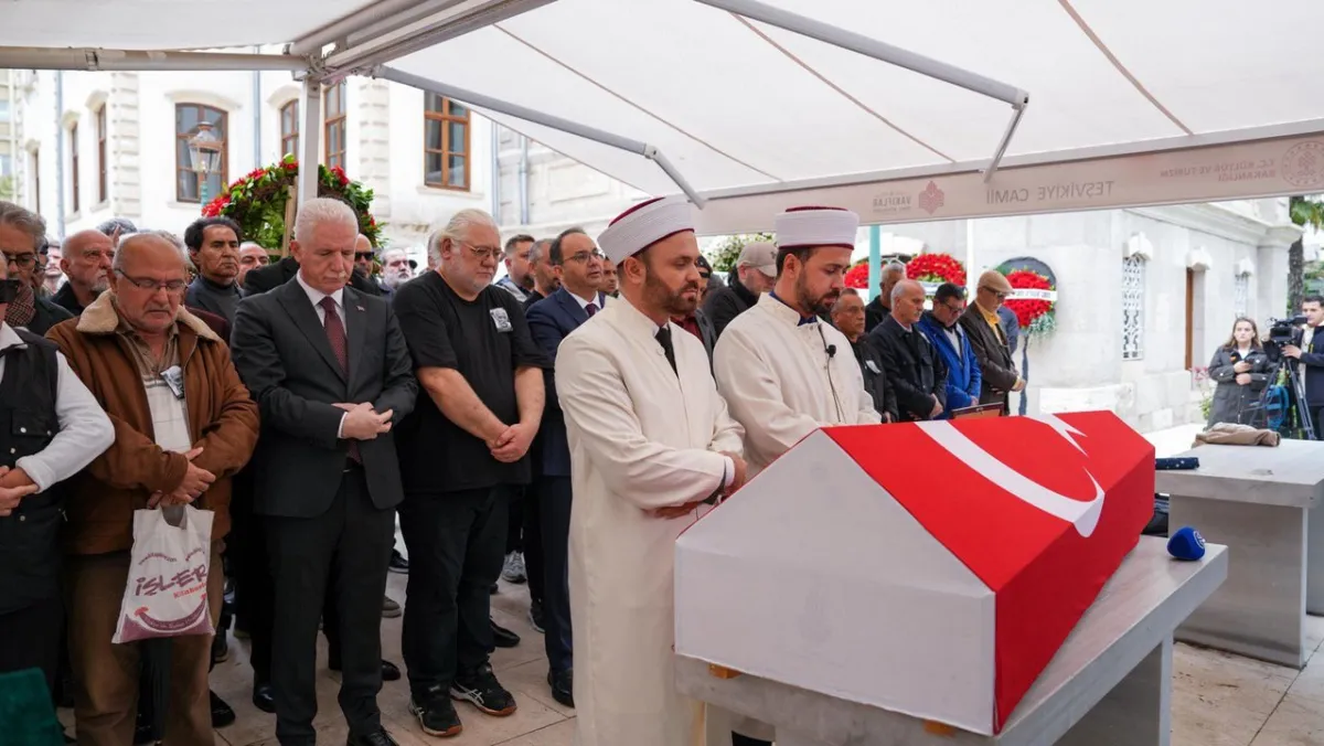 Usta Sanatçı Arif Erkin Güzelbeyoğlu Son Yolculuğuna Uğurlandı, Vali Gül Aileye Başsağlığı Diledi