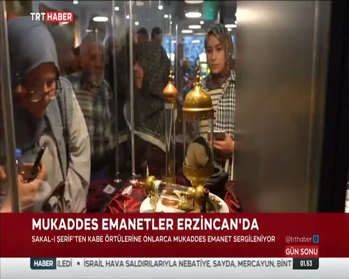 Erzincan'da Mukaddes Emanetler Sergisi Vatandaşlardan Yoğun İlgi Görüyor