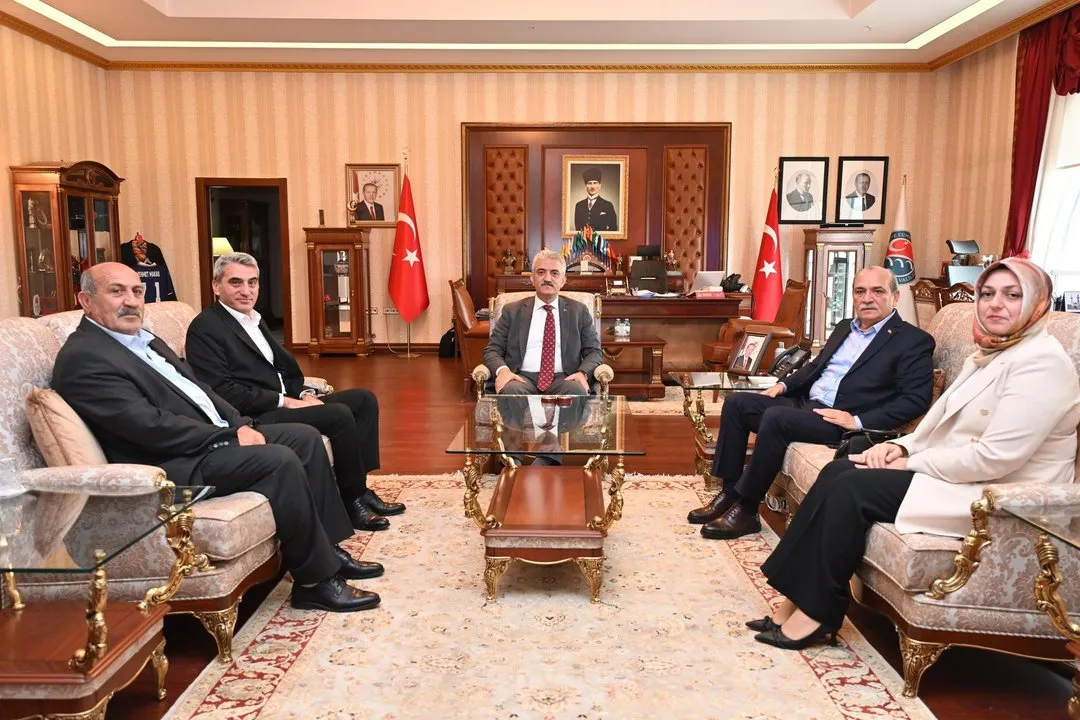 Büro Memur Sen Yönetimi Kırıkkale Valisi Mehmet Makas'ı Ziyaret Etti