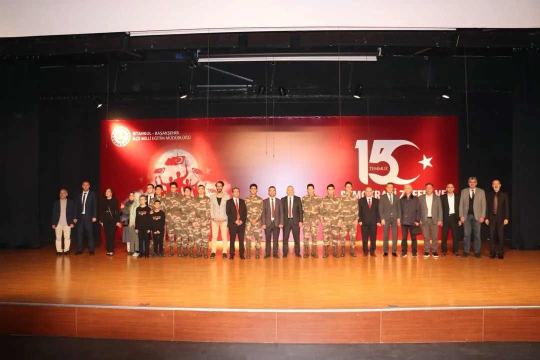 Başakşehir'de 15 Temmuz Demokrasi Zaferi ve Şehitleri Anma Günü Coşkuyla Kutlandı