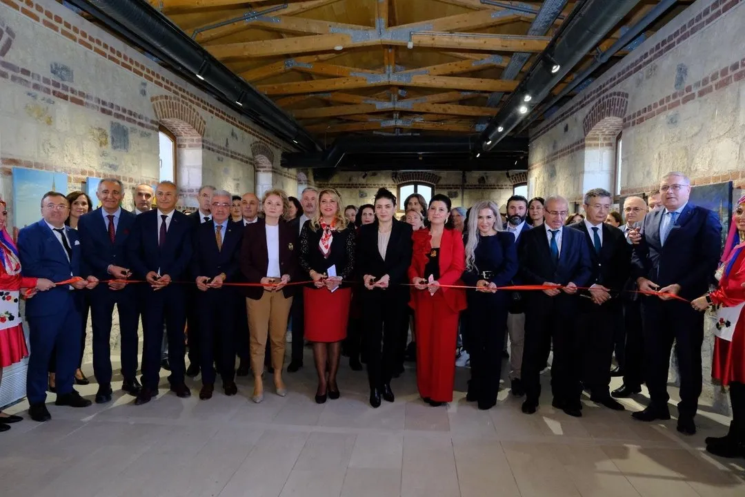 Evliya Çelebi'nin İzinde Resim Sergisi Rami Kütüphanesi'nde Açıldı