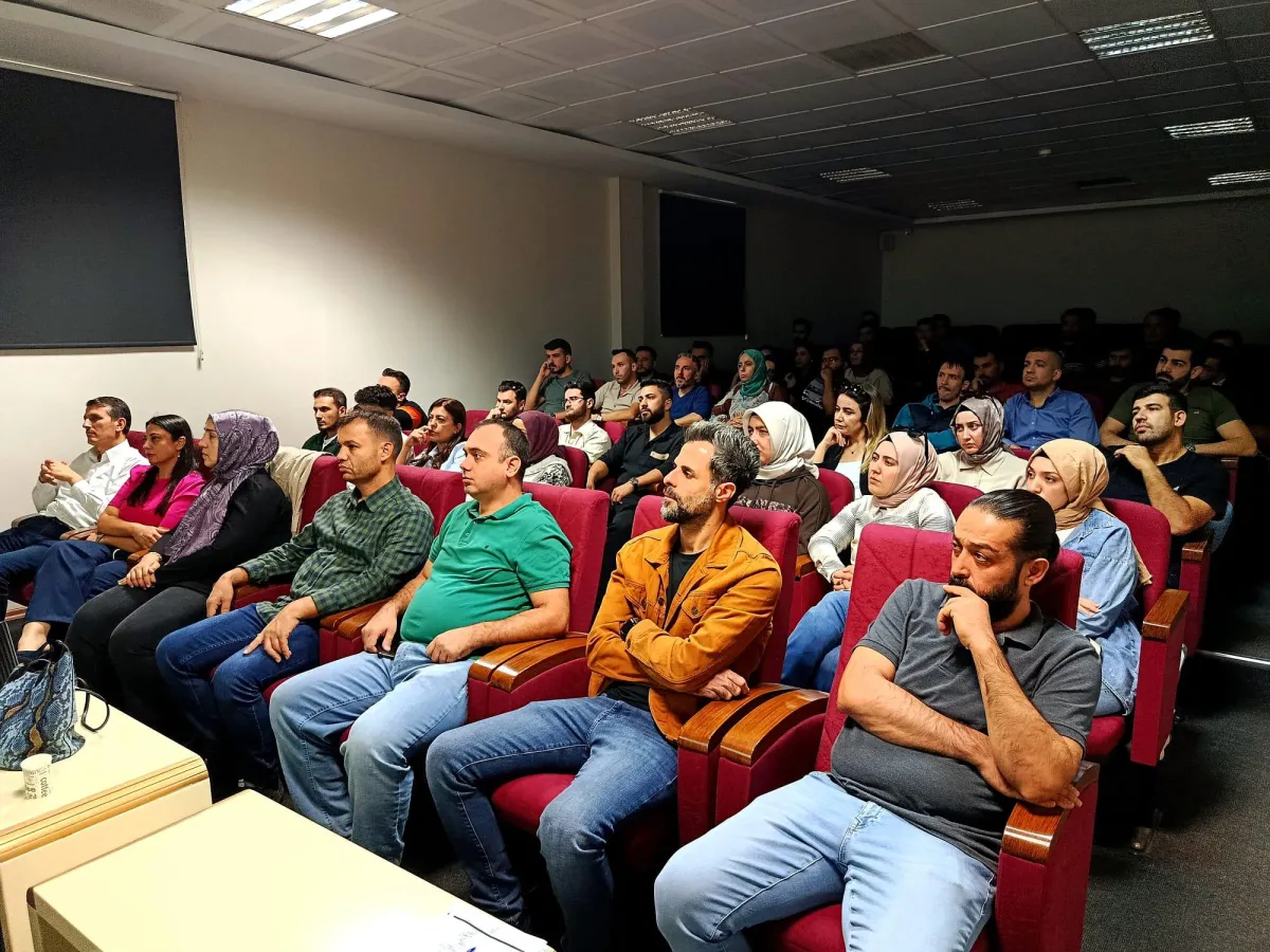 Kahramanmaraş'ta 112 Acil Sağlık Personeline Elektronik Tablet Sistemi Eğitimi Verildi