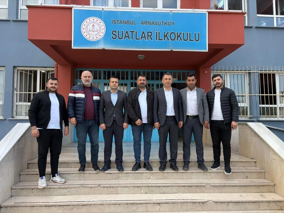 Arnavutköy'de Öğrencilere Kışlık Kıyafet Yardımı Ulaştırıldı