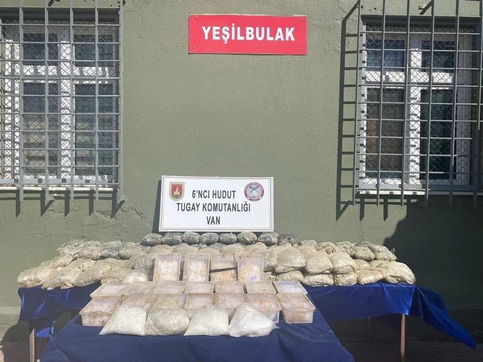 MSB: Hudut Birlikleri 7/24 Çalışıyor, Van'da 91.5 Kilo Uyuşturucu Ele Geçirildi