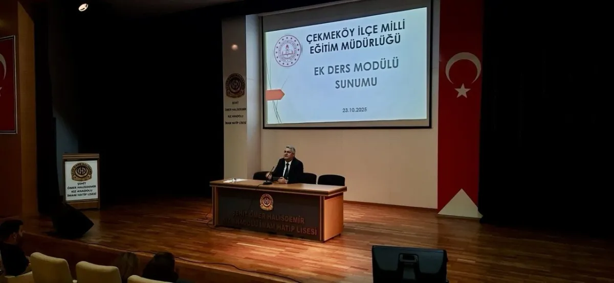 Çekmeköy'de Okul İdarecilerine Bütçe ve Ek Ders Eğitimleri Verildi