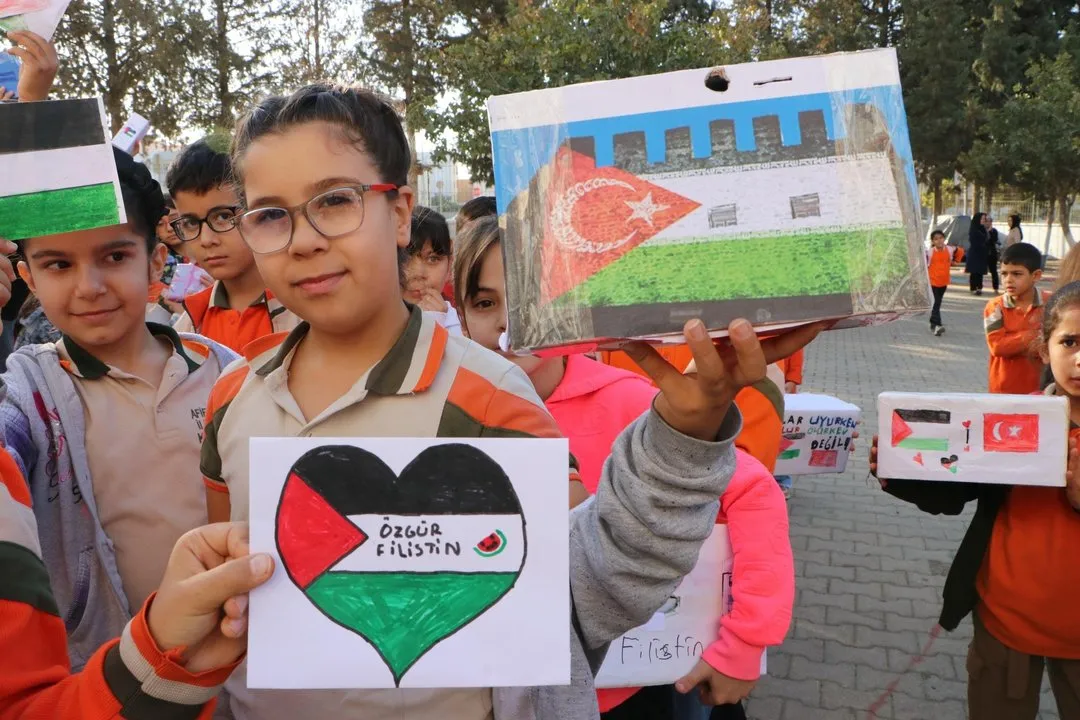 Kilis Okullarından Gazze'ye El Ele Destek Kermesleri