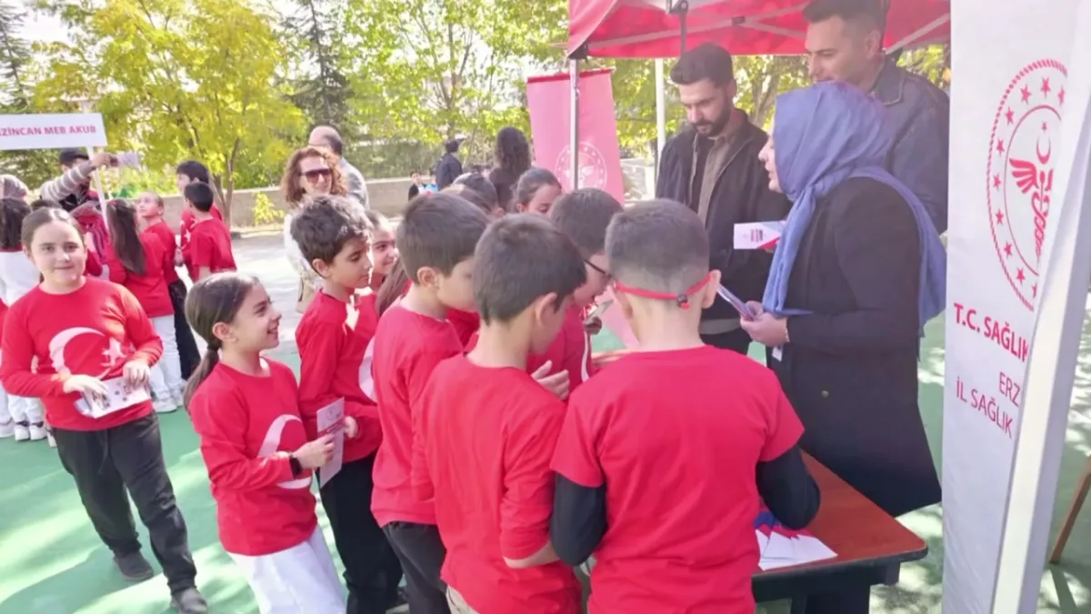 Erzincan'da 300 Öğrenciye 'Sağlıklı Çocuk Sağlıklı Gelecek' Eğitimi Verildi
