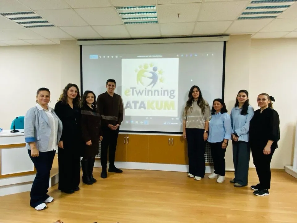 Atakum'da eTwinning Projeleri İçin Mentor Öğretmenlerle Çalıştay Düzenlendi
