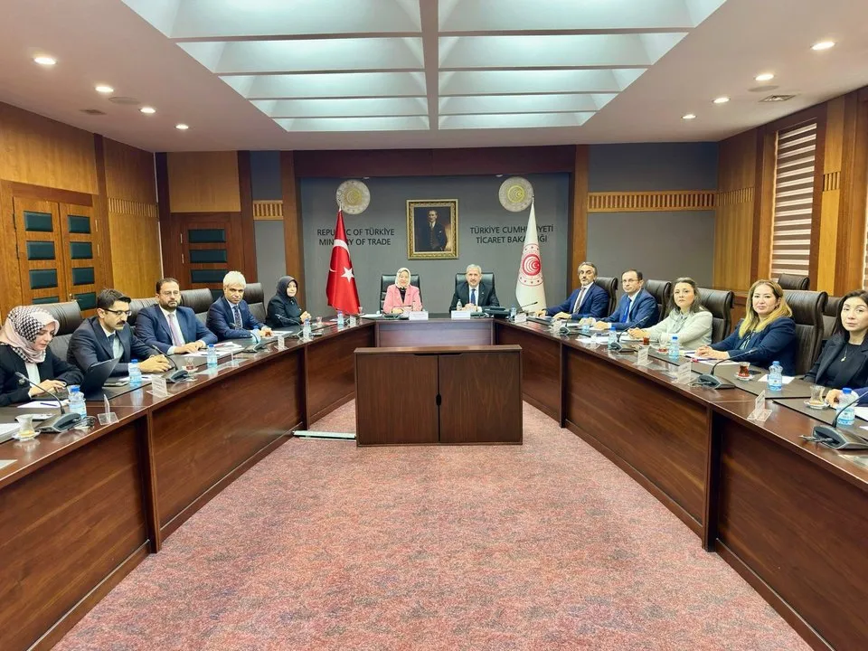 Ticaret ve Aile Bakanlıkları Sosyal Kooperatifçiliği Güçlendirmek İçin Bir Arada