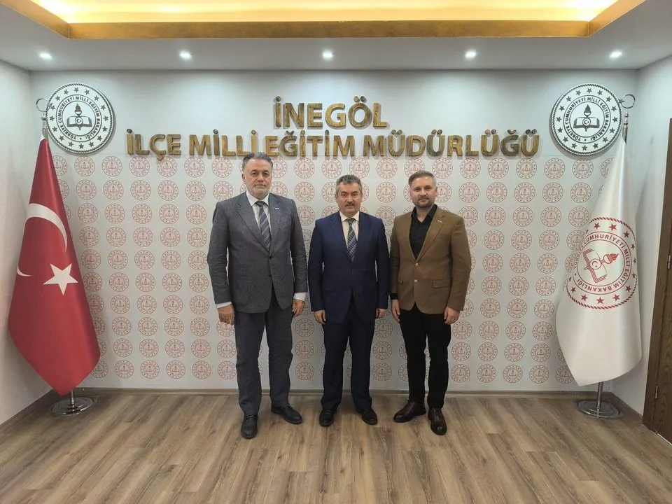 İnegöl Milli Eğitim Müdürlüğü'ne MÜSİAD ve Ahsen Kimya'dan İş Birliği Ziyareti